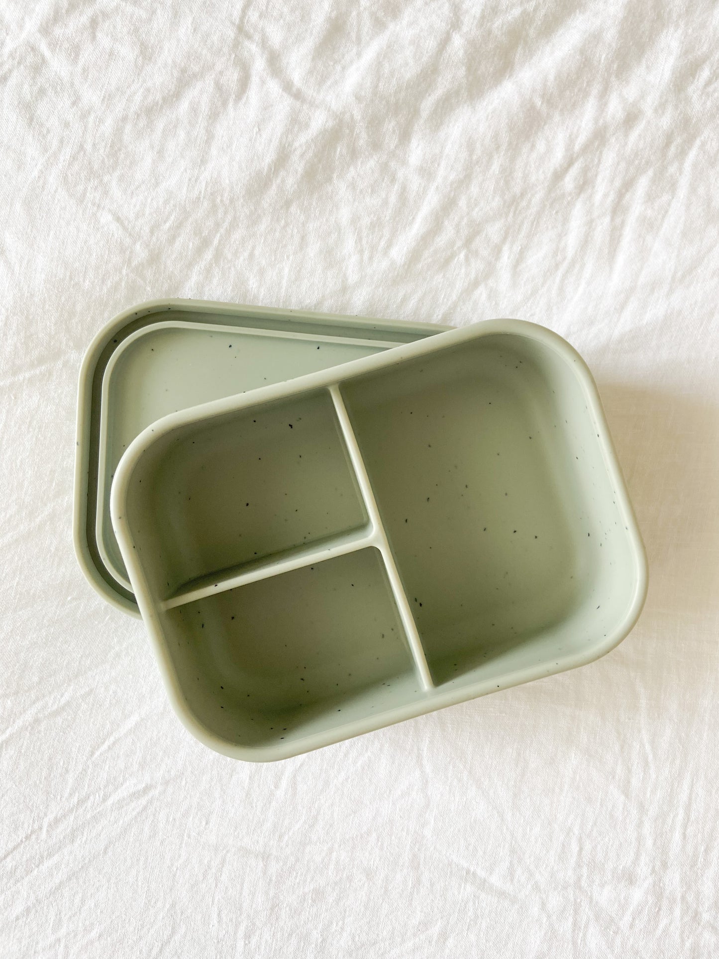Silicone Bento Box Sage Speckled